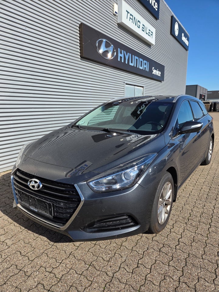 Hyundai i40 1,7 CRDi 141 Trend CW DCT 5d