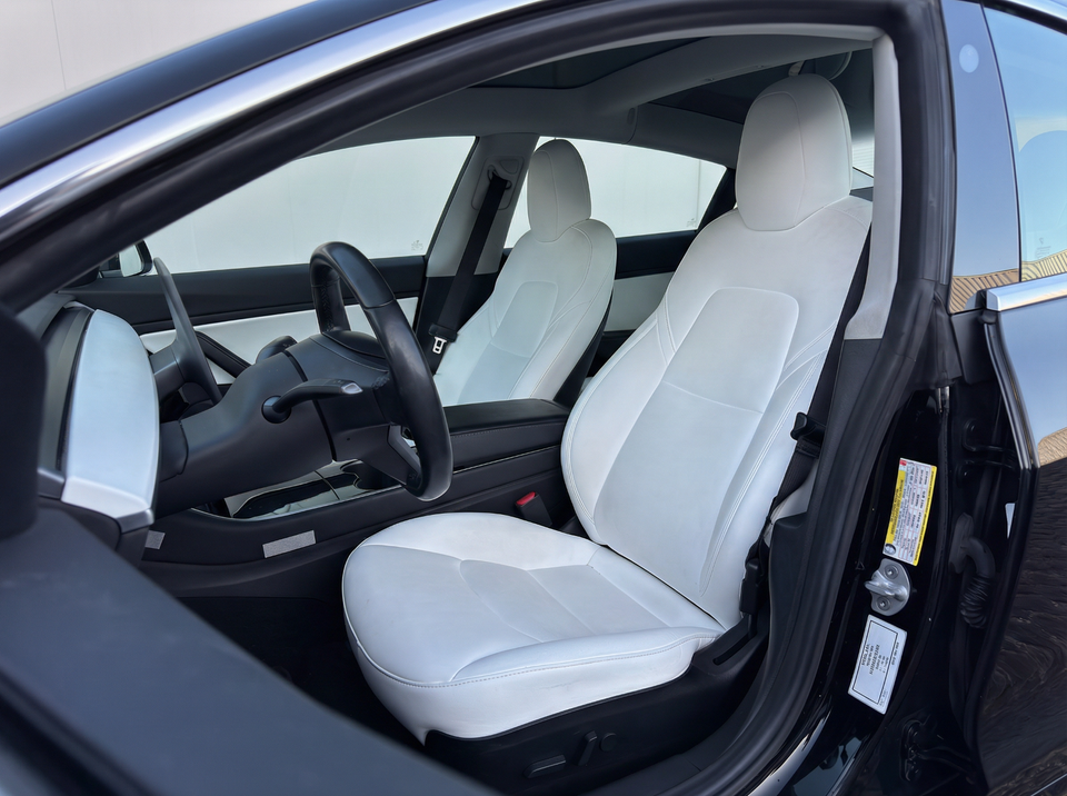 Tesla Model 3 Long Range AWD 4d