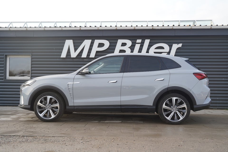 MG Marvel R Performance 5d