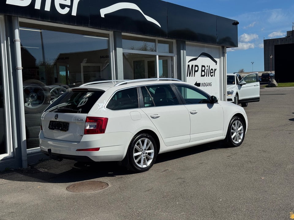 Skoda Octavia 1,4 TSi 140 Elegance Combi DSG 5d