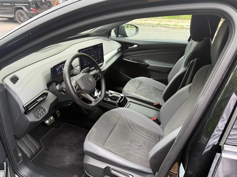 VW ID.4 52 Life 5d