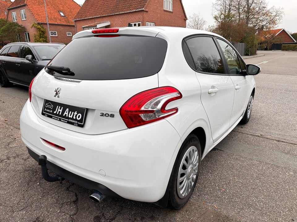 Peugeot 208 1,2 VTi Active 5d