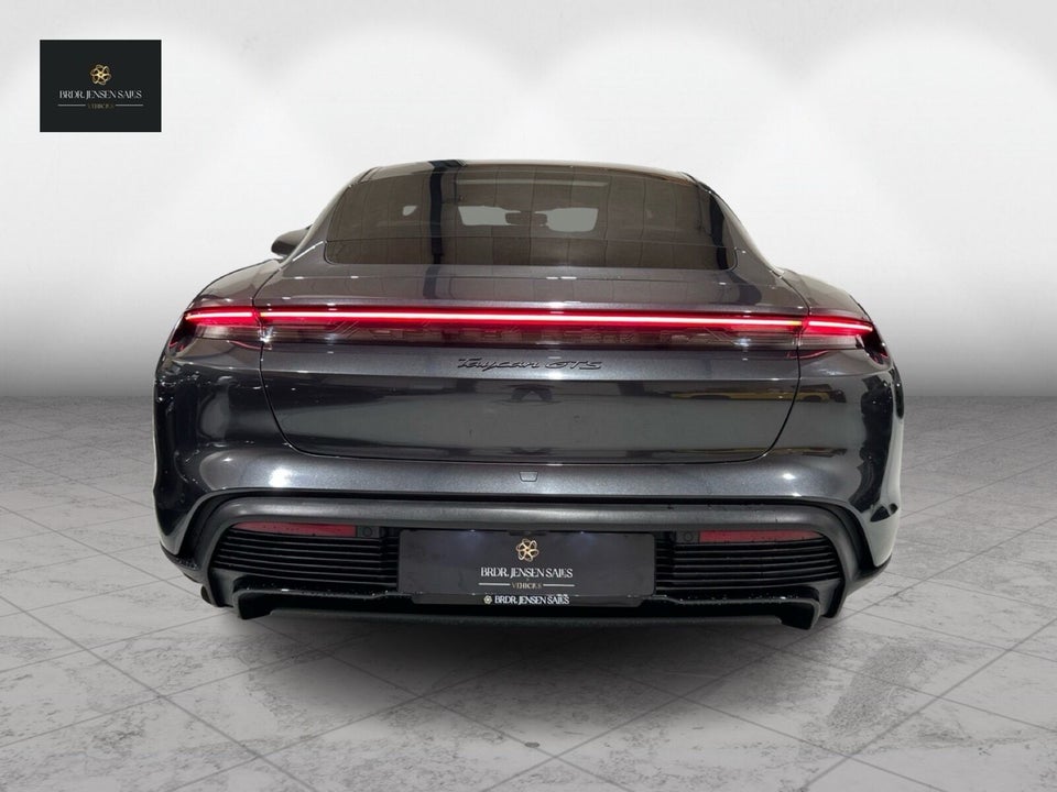 Porsche Taycan GTS Performance+  4d