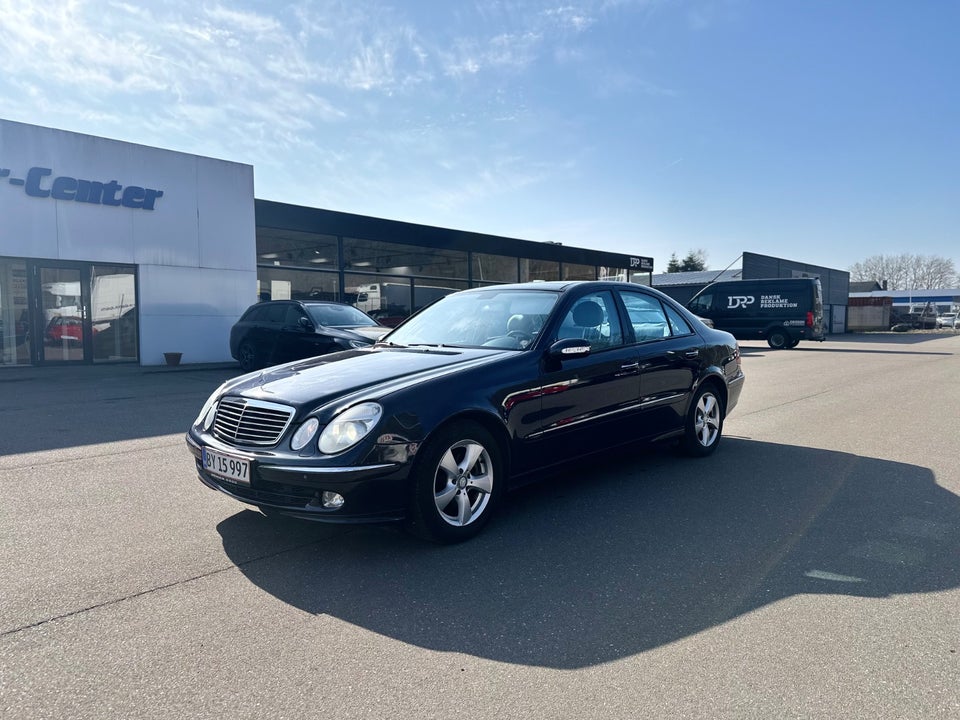 Mercedes E320 3,2 Avantgarde aut. 4d