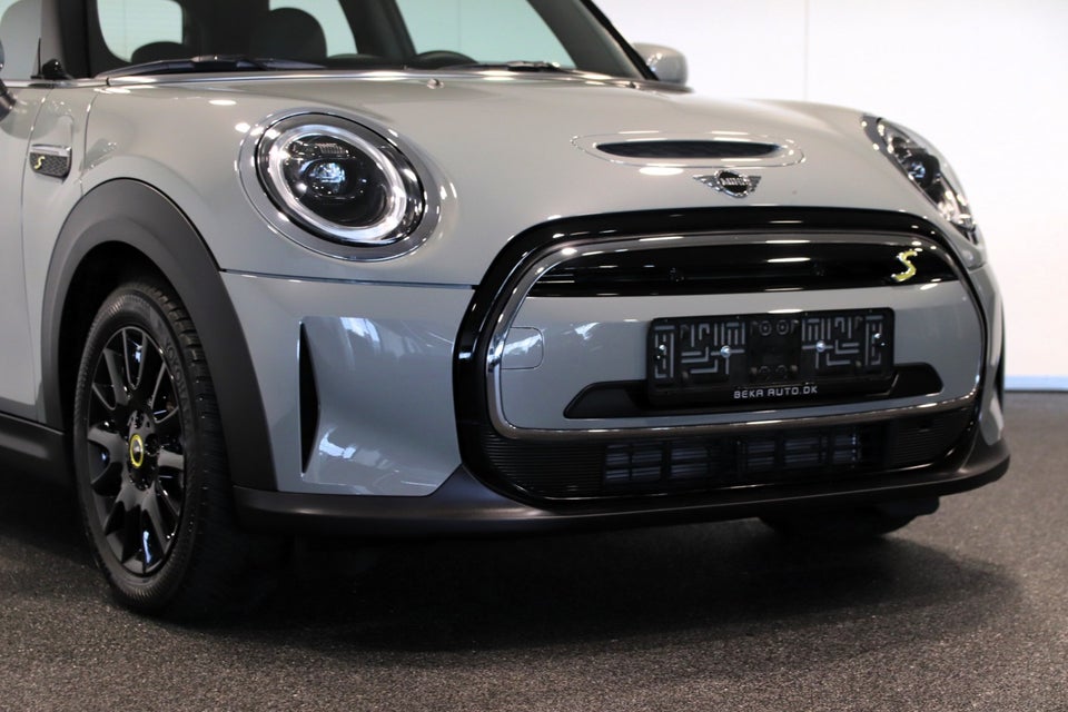 MINI Cooper SE Classic Trim 3d