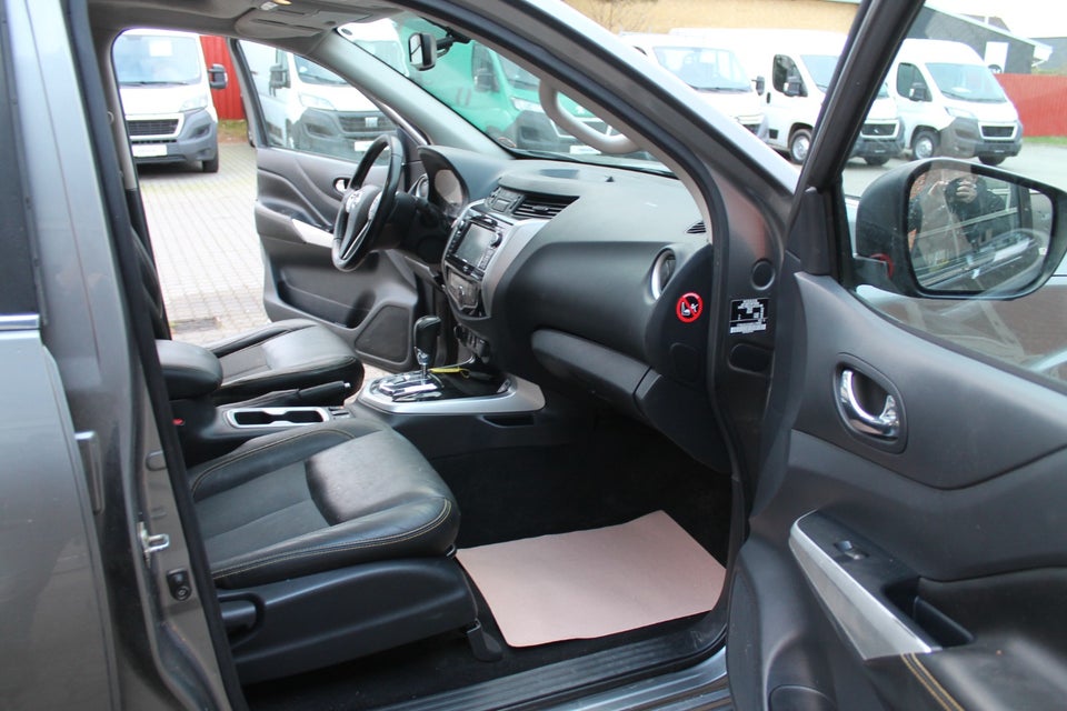Nissan Navara 2,3 dCi 190 Db.Kab Tekna aut. 4d