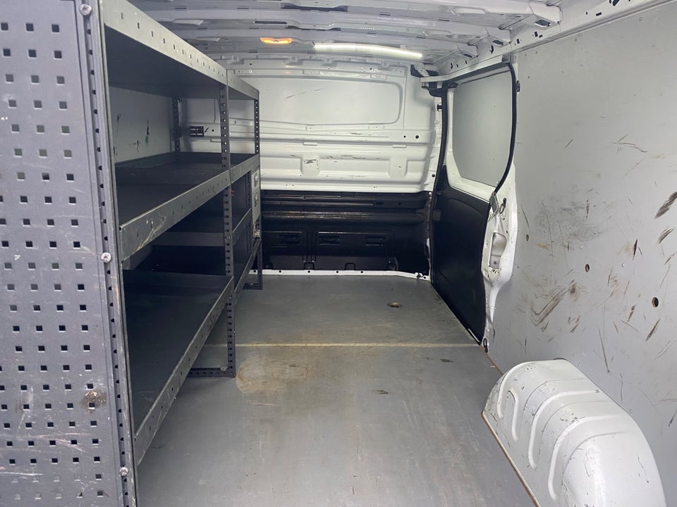 Renault Trafic T29 2,0 dCi 145 L2H1