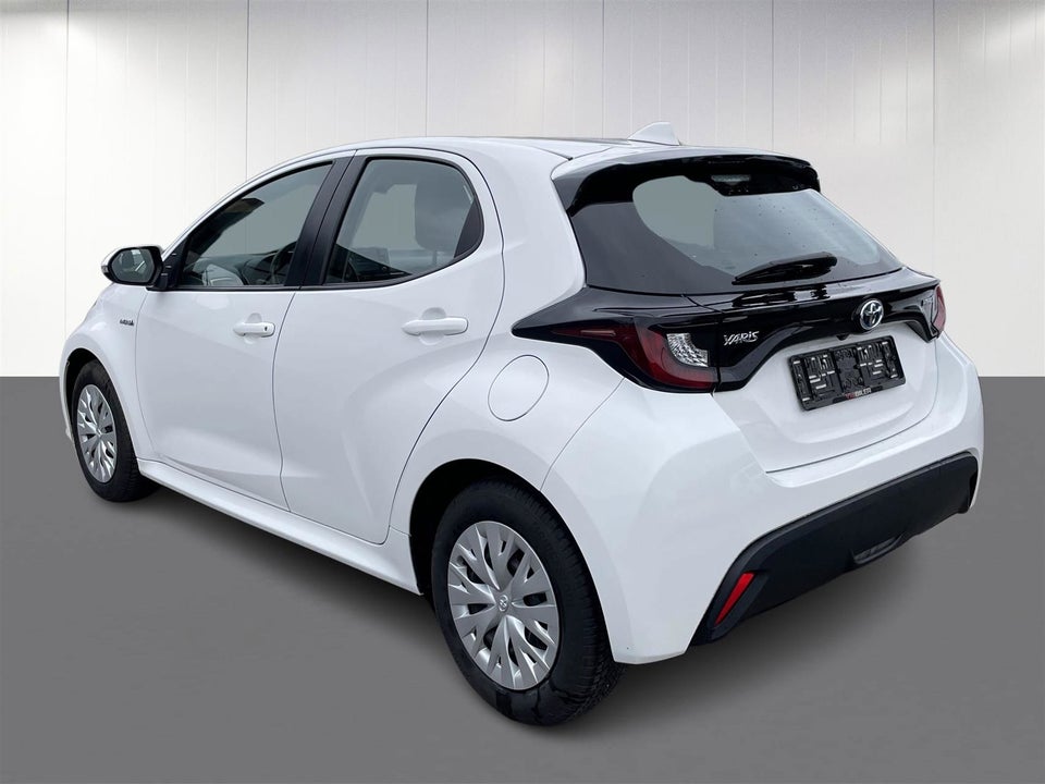 Toyota Yaris 1,5 Hybrid H3 e-CVT 5d