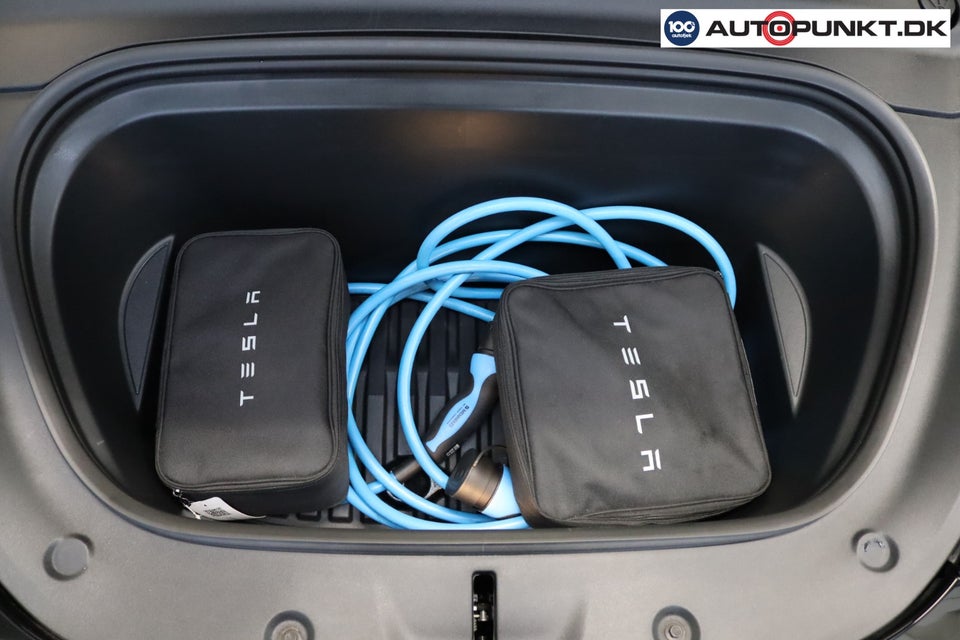 Tesla Model Y Long Range AWD 5d