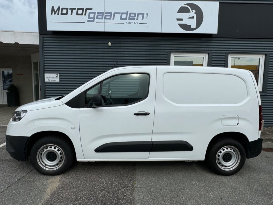 Toyota ProAce City 1,5 D 75 Medium Base 5d