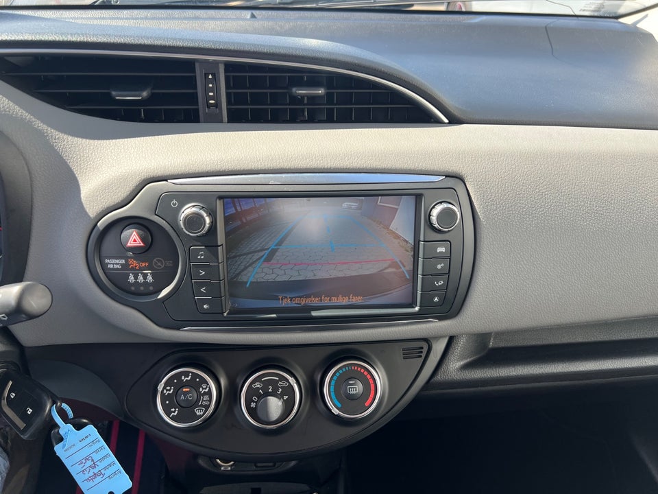 Toyota Yaris 1,0 VVT-i T2 Komfort 5d