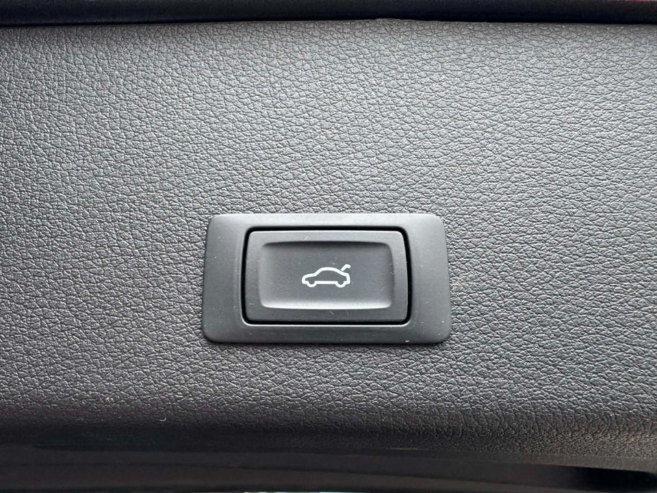 Audi e-tron 55 S-line quattro 5d