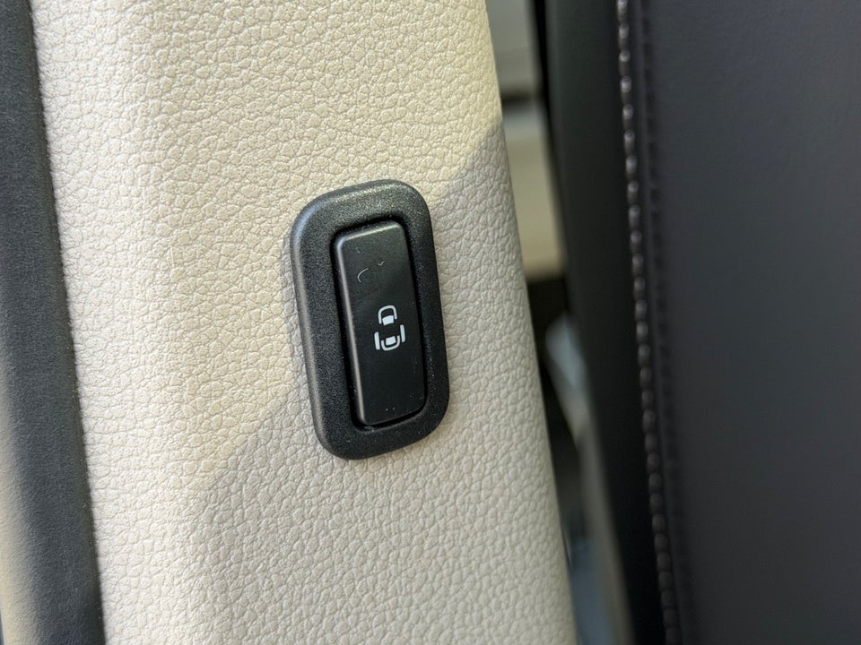 VW Multivan 1,4 eHybrid Style DSG kort