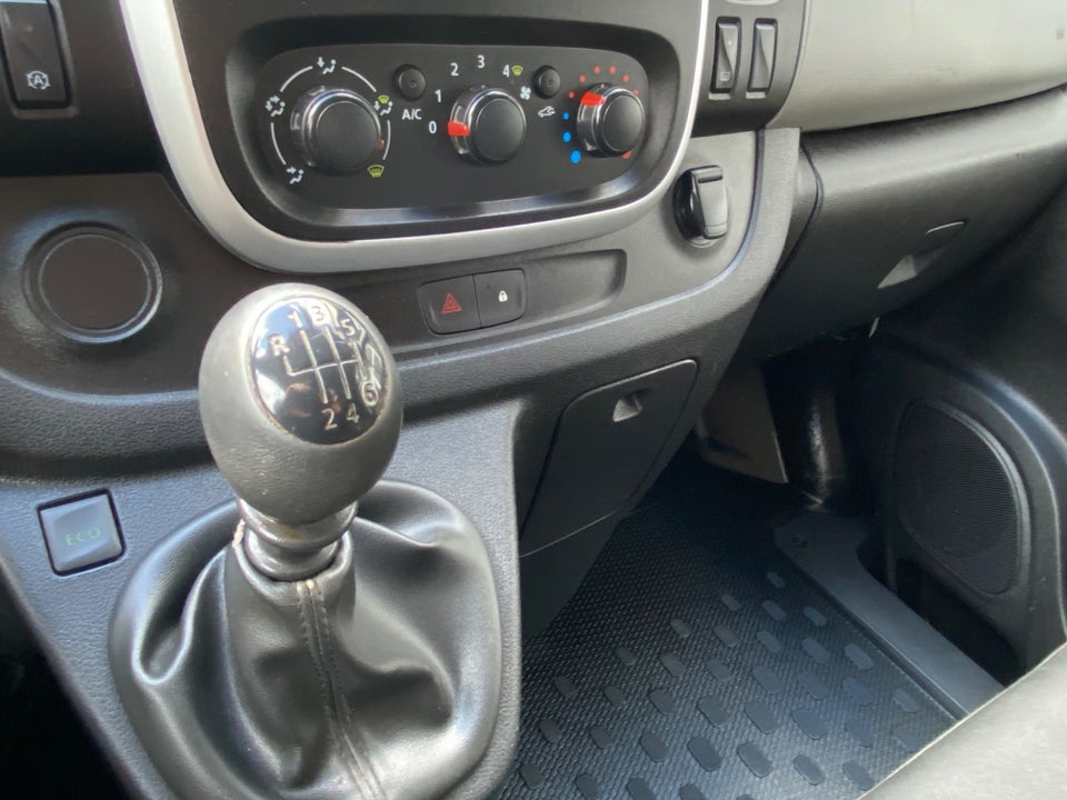 Renault Trafic T29 2,0 dCi 120 L2H1