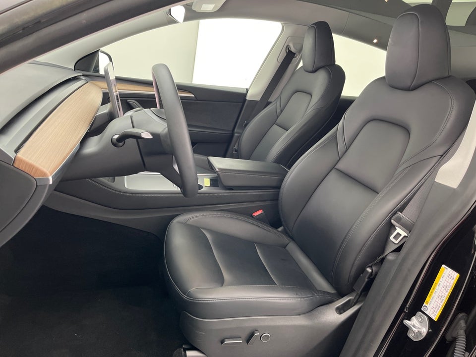 Tesla Model Y Long Range AWD 5d