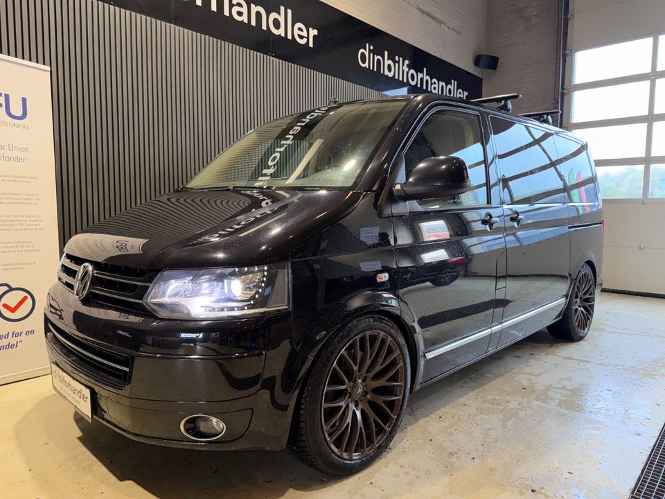 VW Multivan 2,0 TDi 180 Highline DSG kort 4d