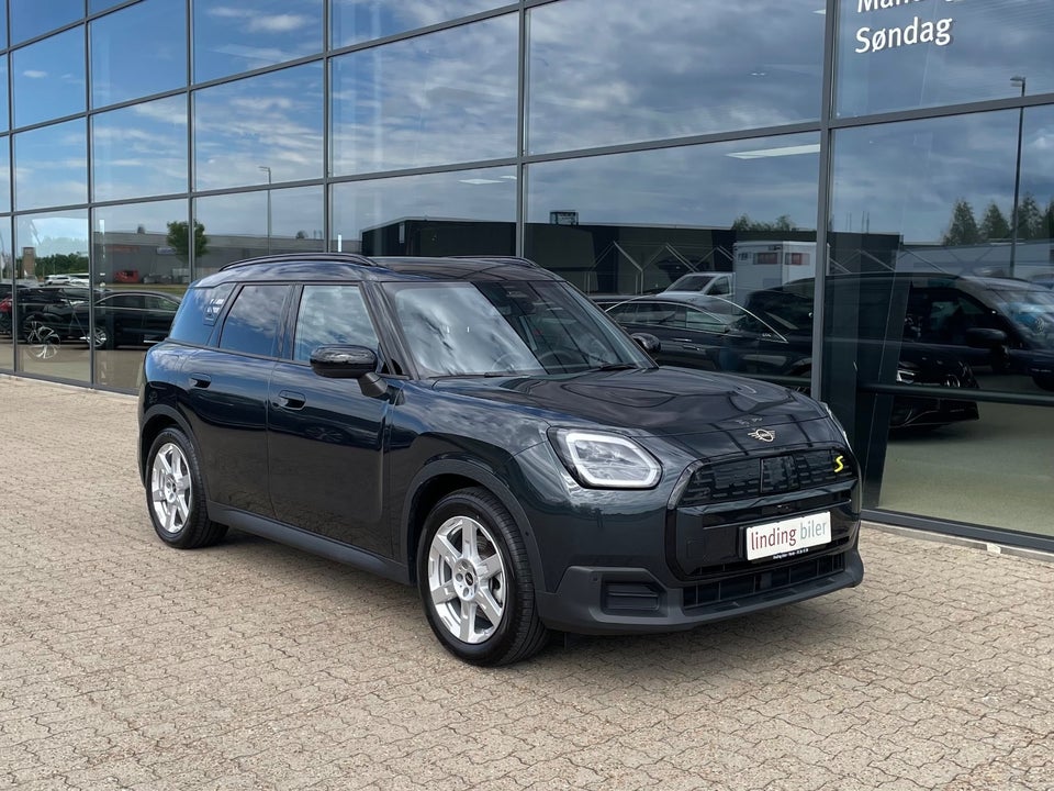 MINI Countryman SE Favoured Trim L ALL4 5d