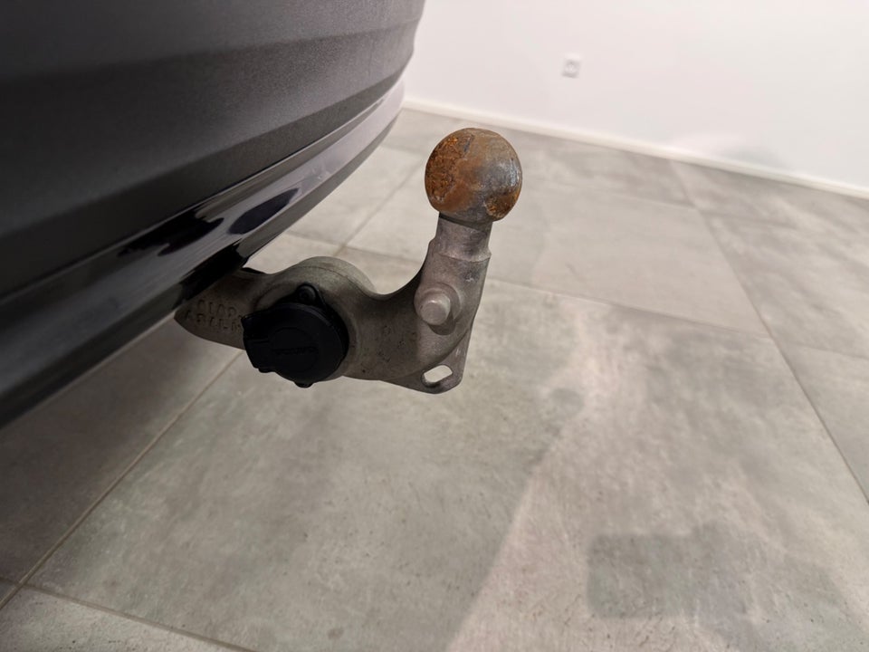 Volvo XC40 ReCharge Twin Ultimate 5d