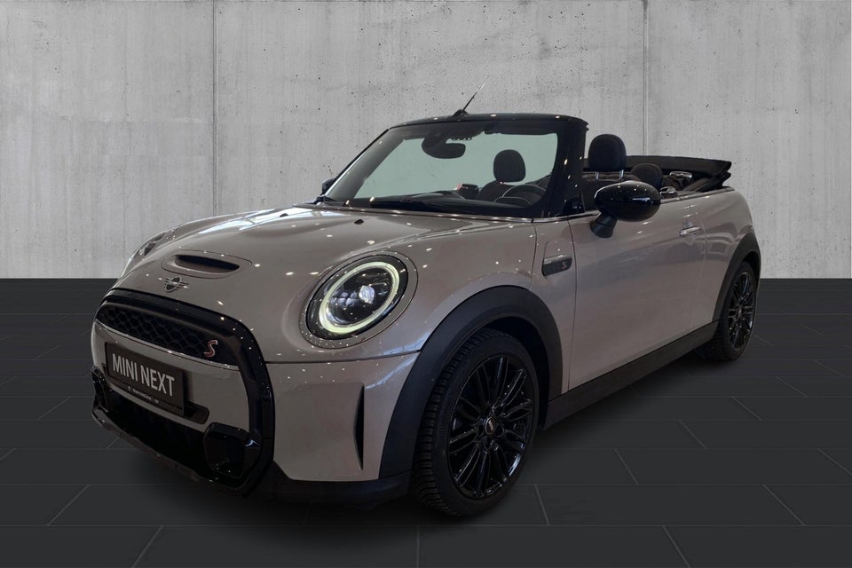 MINI Cooper S 2,0 Essential Cabriolet aut. 2d
