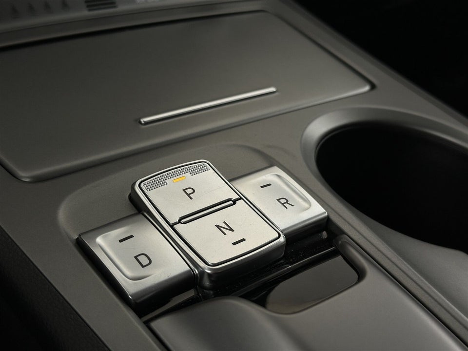 Hyundai Kona 39 EV Essential 5d