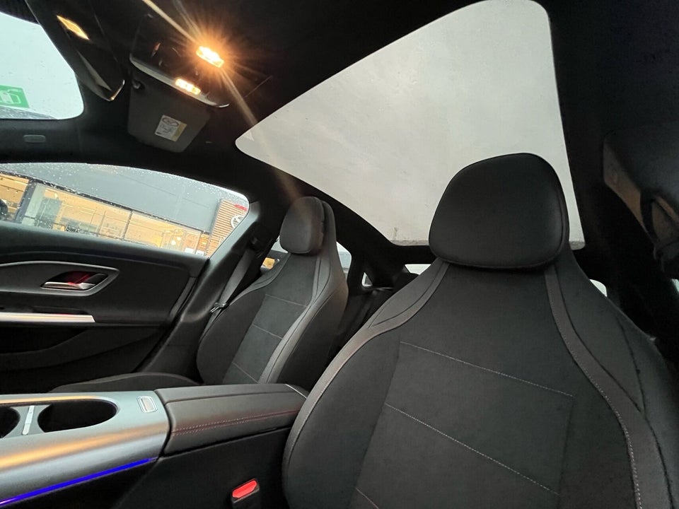 Mercedes CLA250+ electric AMG Line 4d