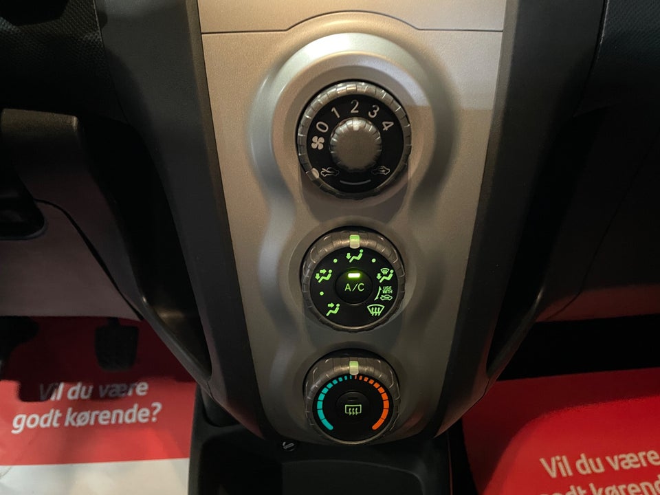 Toyota Yaris 1,4 D-4D Luna Sport 5d