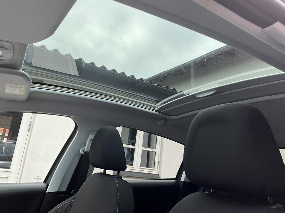 Peugeot 208 1,2 PureTech 82 Prestige 5d
