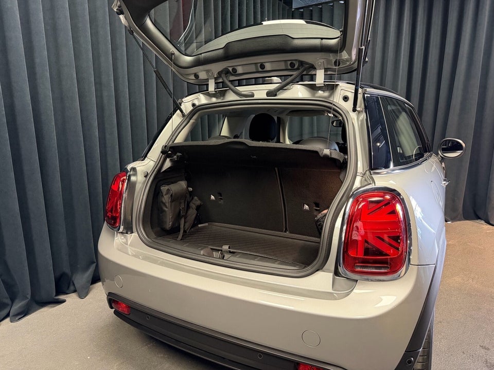 MINI Cooper SE Classic Trim 3d