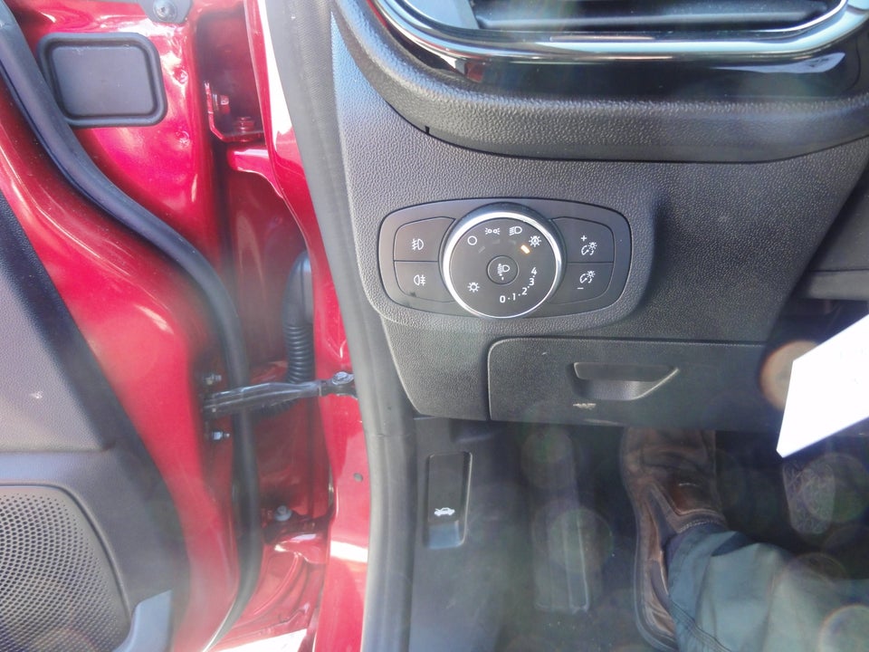 Ford Fiesta 1,0 EcoBoost mHEV Titanium 5d