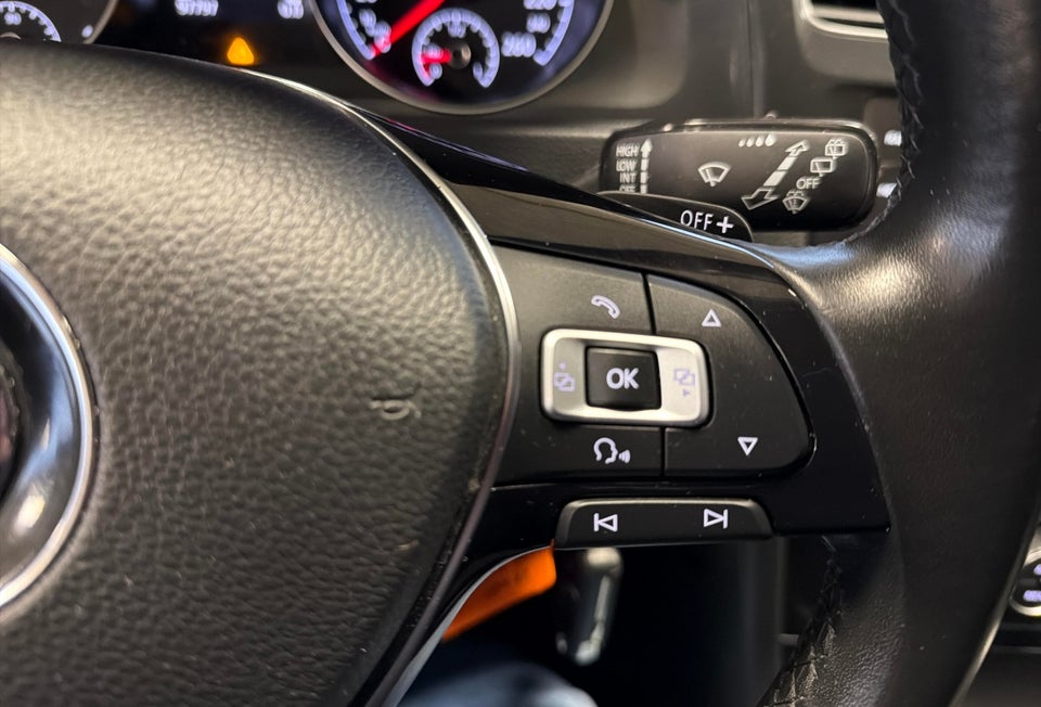 VW Golf VII 1,6 TDi 115 Comfortline Variant 5d