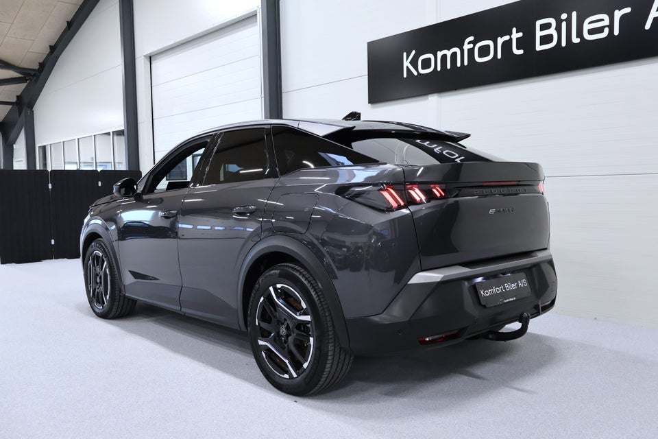 Peugeot e-3008 77 GT 5d
