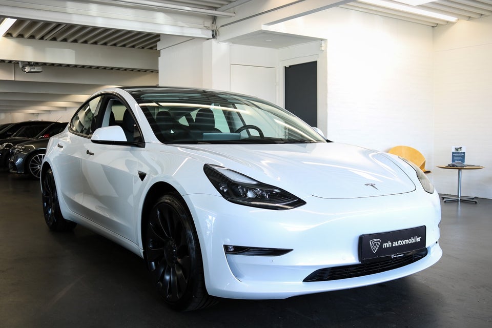 Tesla Model 3 Performance AWD 4d