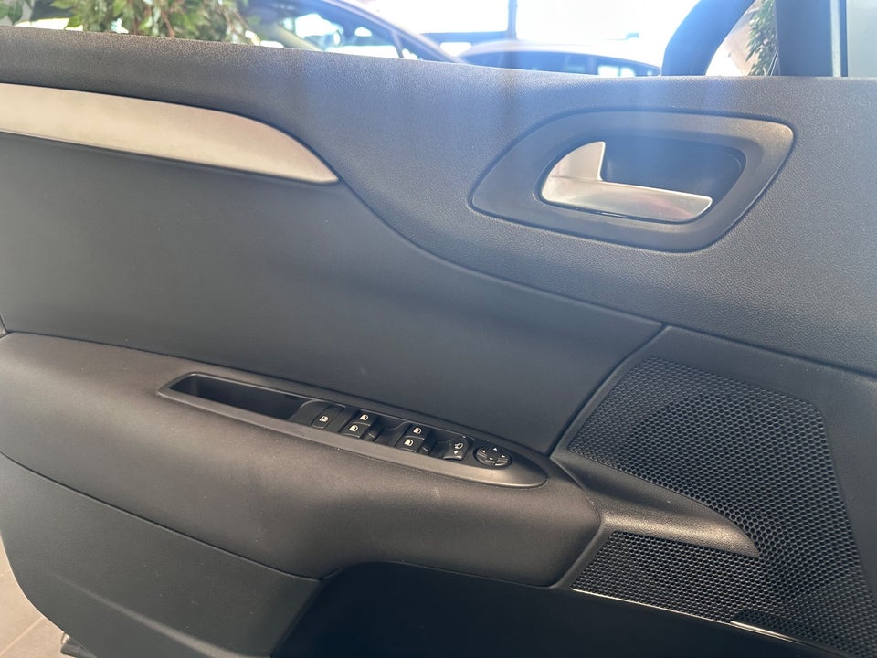 Citroën C4 1,6 BlueHDi 100 Challenge Van 5d