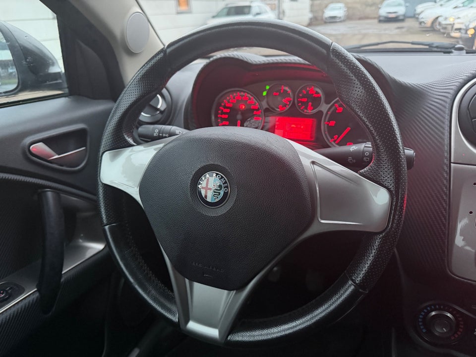 Alfa Romeo MiTo 1,3 JTD 95 Distinctive 3d