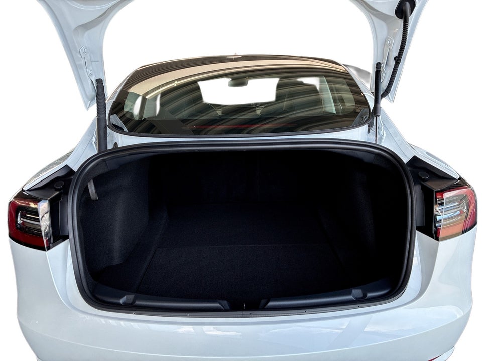 Tesla Model 3 RWD 4d