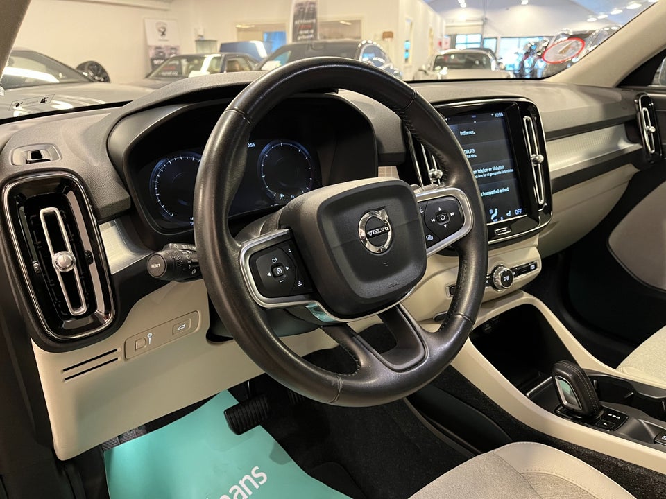 Volvo XC40 2,0 D3 150 Momentum aut. 5d