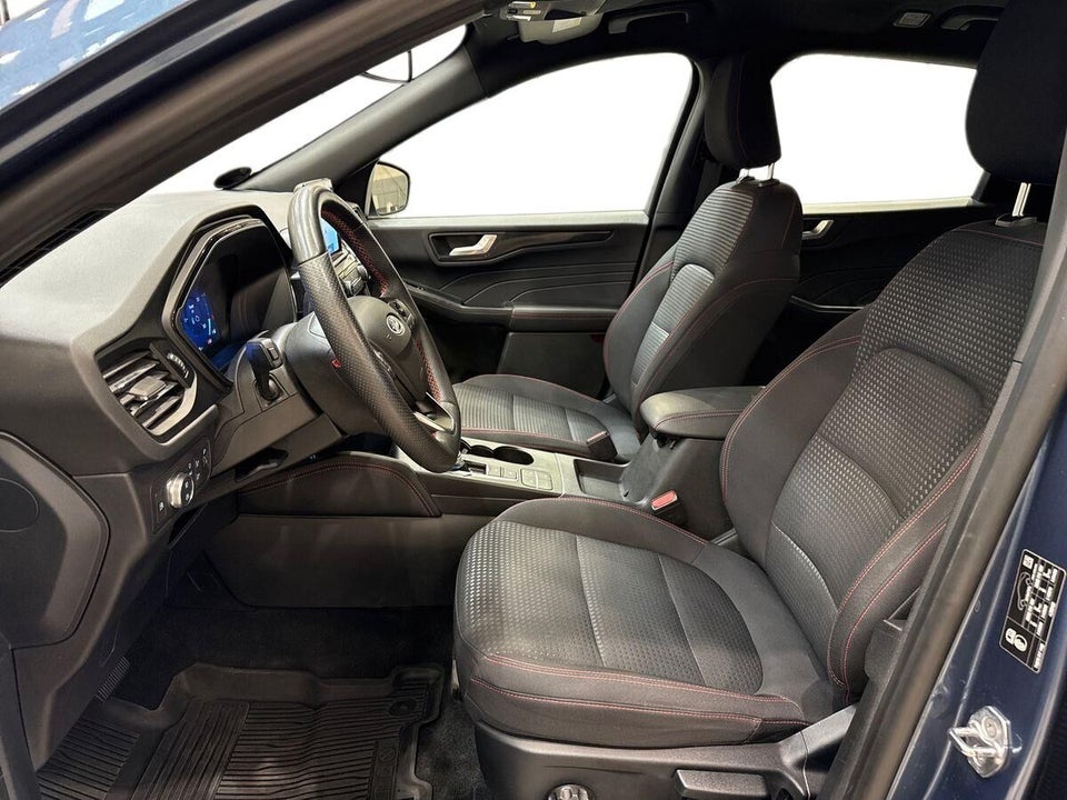 Ford Kuga 2,5 PHEV ST-Line CVT 5d