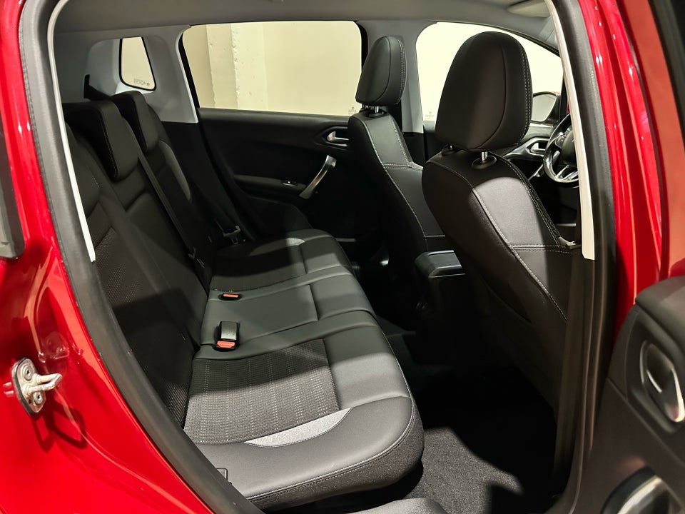 Peugeot 2008 1,2 PureTech 130 Allure+ 5d