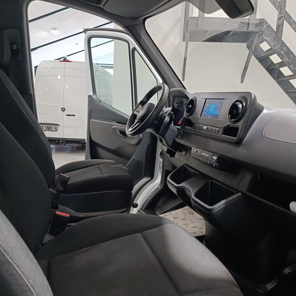 Mercedes Sprinter 317 2,0 CDi A3 Db.Kab aut. RWD 4d