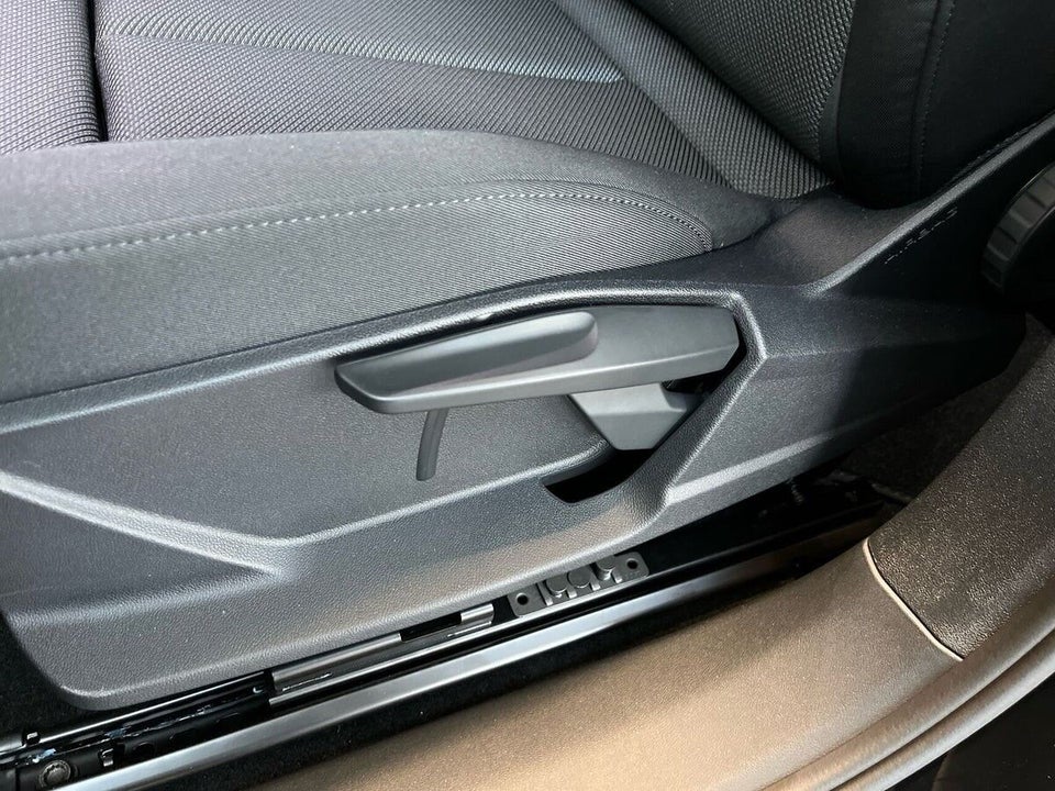 Audi Q4 e-tron 45 Progress 5d