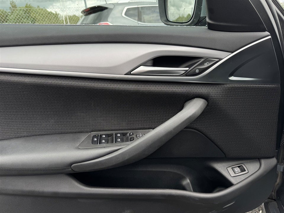 BMW 520d 2,0 Touring Connected aut. 5d
