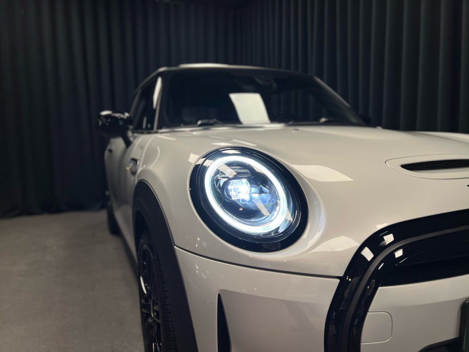 MINI Cooper SE Edition Premium Plus 3d