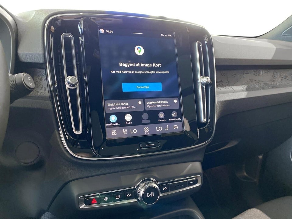 Volvo XC40 ReCharge Twin Ultimate 5d