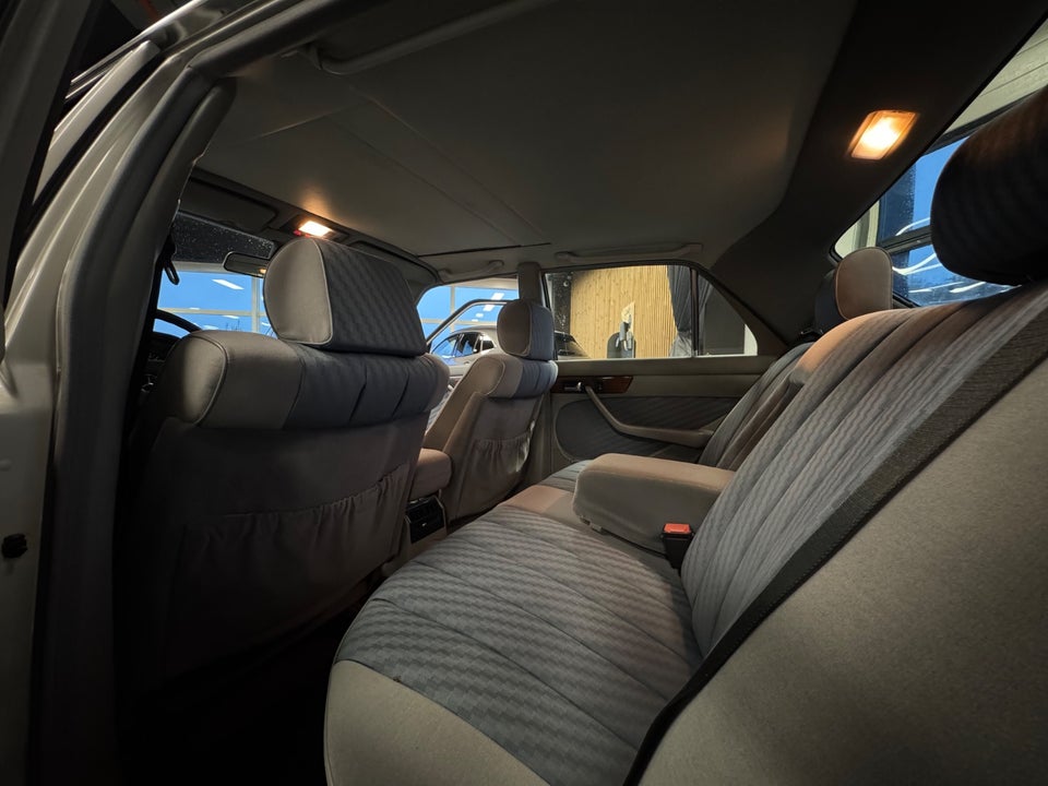 Mercedes 420 SE 4,2  4d