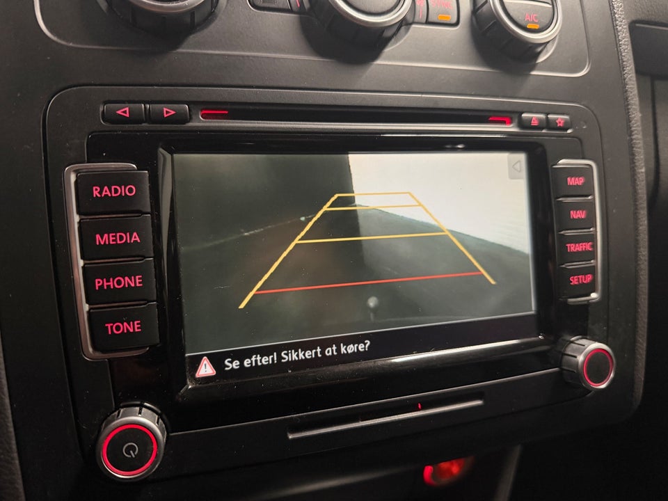 VW Touran 1,6 TDi 105 Comfortline DSG BMT 7prs 5d