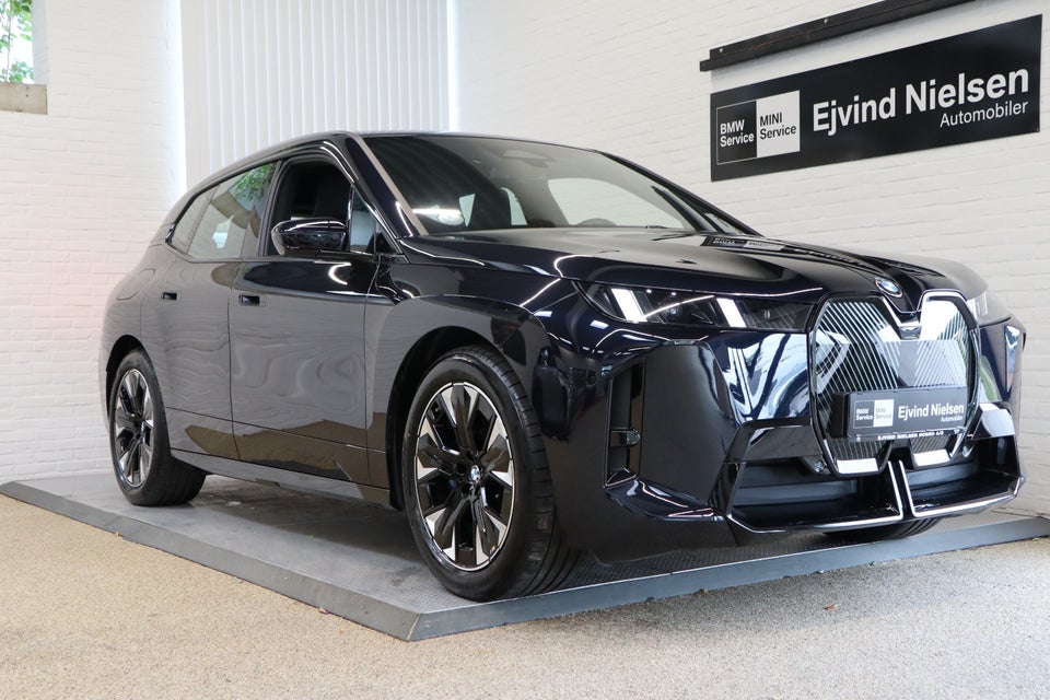 BMW iX xDrive45 M-Sport 5d
