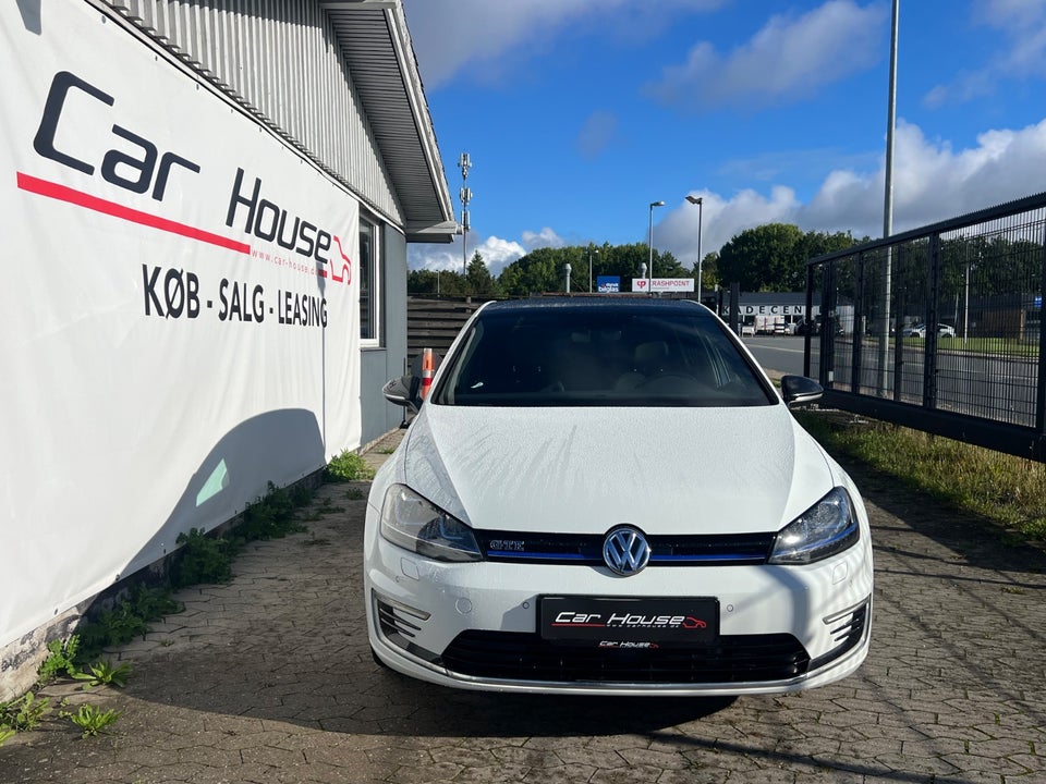 VW Golf VII 1,4 GTE Highline DSG 5d