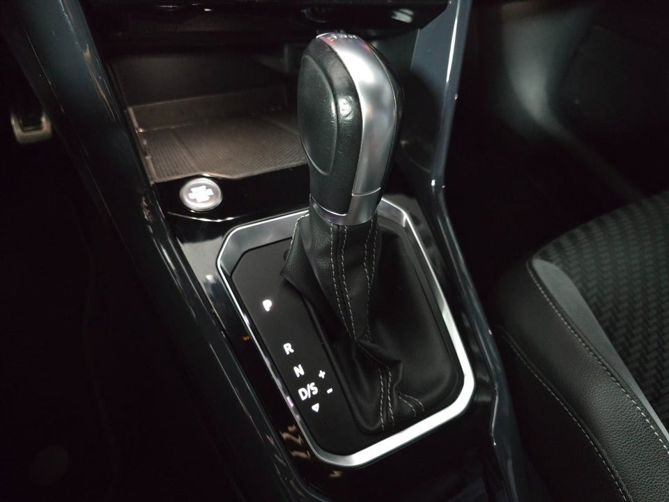 VW T-Roc 1,5 TSi 150 R-line DSG 5d