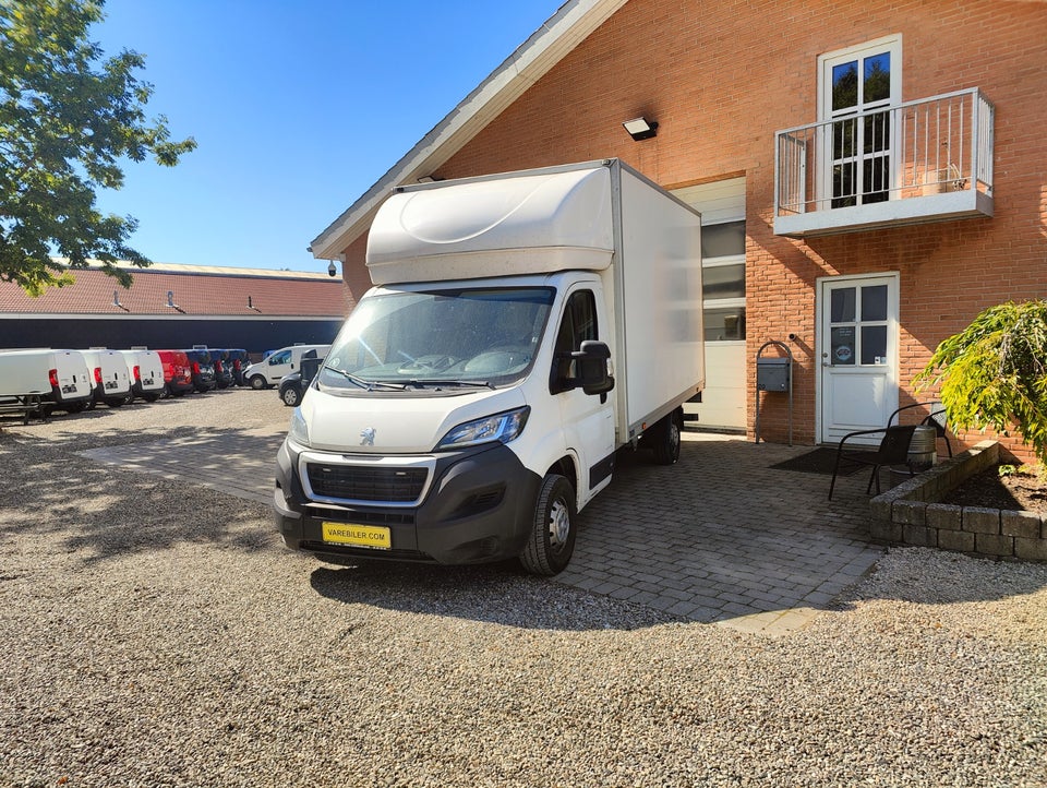 Peugeot Boxer 335 2,2 BlueHDi 165 L3 Alukasse m/lift 2d