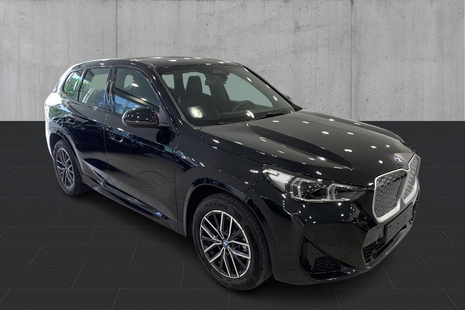 BMW iX1 eDrive20 M-Sport 5d